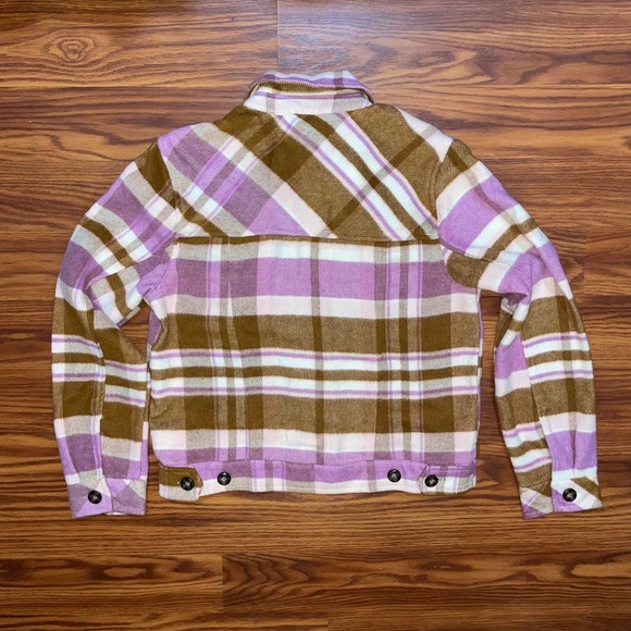 NWT Kensie Cropped Plaid Shacket - Picture 2 of 8